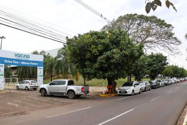 Pessoas com 47 anos j&aacute; podem se vacinar