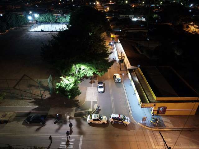 Guarda Municipal acaba com &quot;rolezinho&quot; no Serra azul e manda multid&atilde;o para casa 