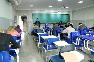 Prova foi realizada neste domingo em faculdade de Campo Grande. (Foto: TJ/MS)