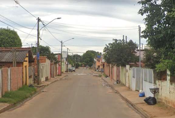 Sob amea&ccedil;a, moradora abre porta para ladr&otilde;es e &eacute; ferida em assalto 