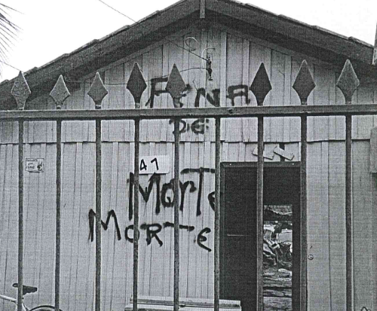 Homem vai preso ap&oacute;s bater na ex e escrever na frente da casa: &ldquo;pena de morte&rdquo;