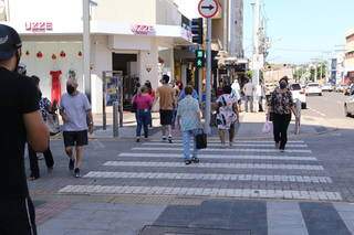 Movimento de pedestres no Centro da Capital. (Foto: Kísie Ainoã)