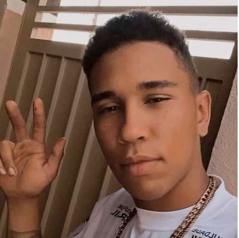 Pol&iacute;cia Civil prende homem que matou jovem esfaqueado por ci&uacute;mes