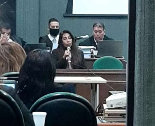 &ldquo;Era a minha vida ou a dele&rdquo;: PM alega que agiu por instinto em briga com marido