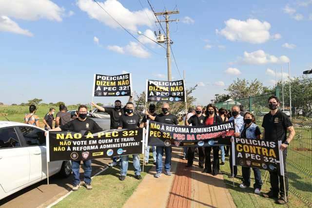 Policiais se mobilizam contra a proposta de reforma administrativa federal 