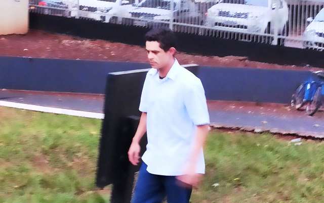 Incorporada por &ldquo;guia&rdquo;, m&atilde;e de santo ordenou morte de detetive, diz pistoleiro