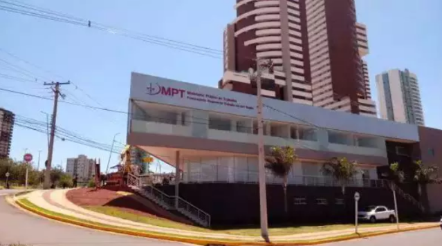 Universidade &eacute; condenada a pagar R$ 550 mil em multa por ass&eacute;dio moral