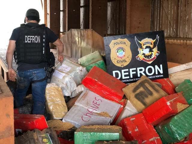Maconha encontrada sob carga de soja a granel pesou 3,3 toneladas