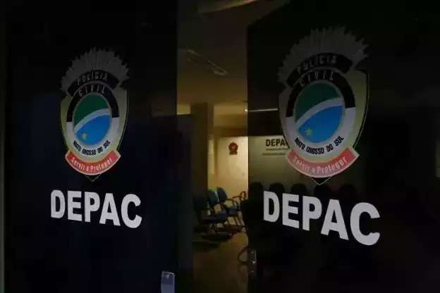 Idosa &eacute; espancada e tem casa incendiada ao negar dinheiro para neto