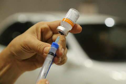 Capital vacina 13,9 mil pessoas num único dia contra covid