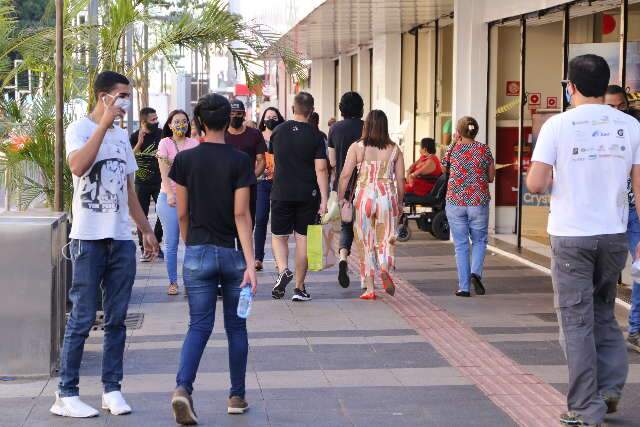 Com 17 mortes em 24h, covid ainda mant&eacute;m 264 pacientes na UTI 