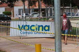 Aplicação da 2ª dose acontecerá em 50 locais de Campo Grande (Foto: Marcos Maluf)