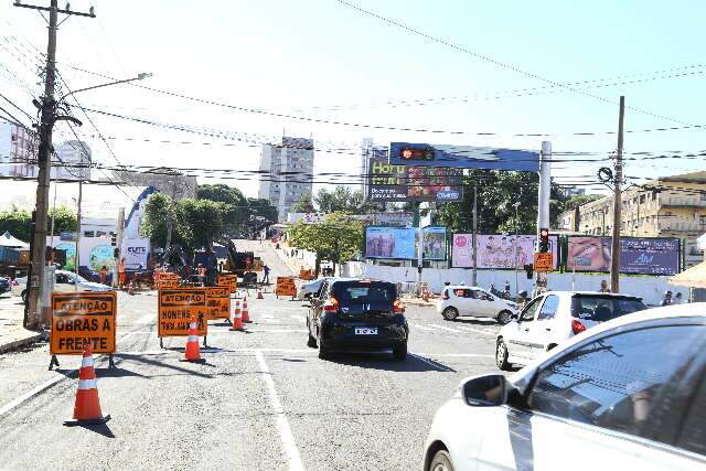 Licenciamento de ve&iacute;culos com placas finais 3 e 4 vence em dois dias 