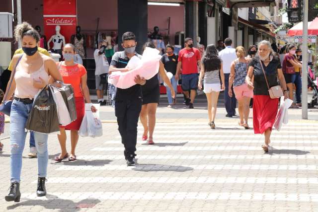 Com mais de 3,3 mil &oacute;bitos, Capital se aproxima de 120 mil casos de covid-19