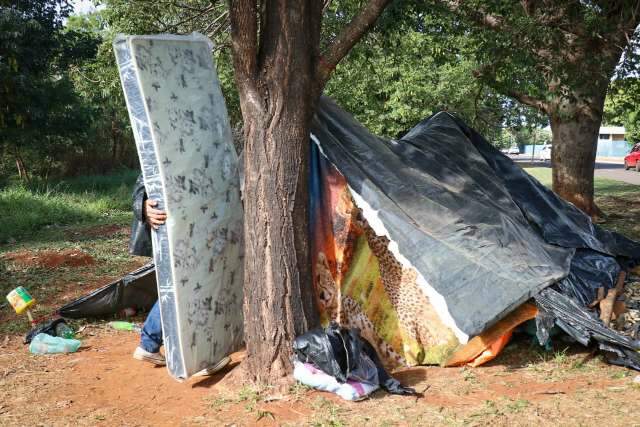 Assist&ecirc;ncia social acolheu 35 pessoas em abrigo e entregou cobertores a 79