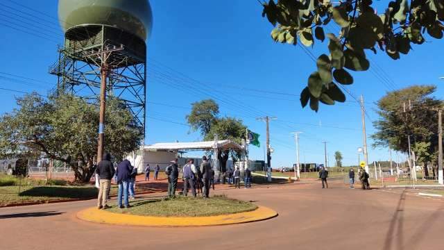 Bolsonaro inaugura radar em MS sob forte esquema de seguran&ccedil;a