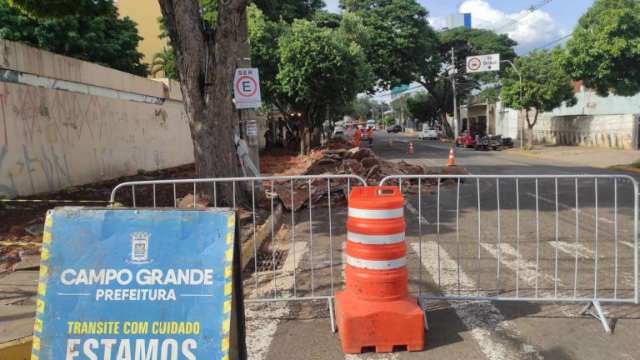 Tr&acirc;nsito &eacute; liberado no cruzamento da 26 de Agosto com a Rui Barbosa