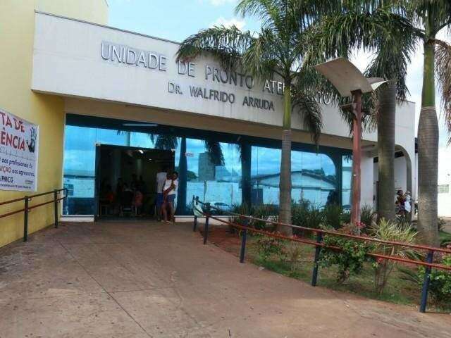 Agredido na rua, rapaz &eacute; levado para UPA e ataca t&eacute;cnica de enfermagem 