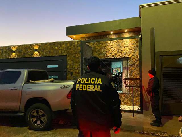Opera&ccedil;&atilde;o contra lavagem de dinheiro prende duas pessoas na Capital