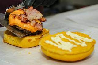 Club Burguer t&ecirc;m lanches gourmet perfeitos para acabar com a fome