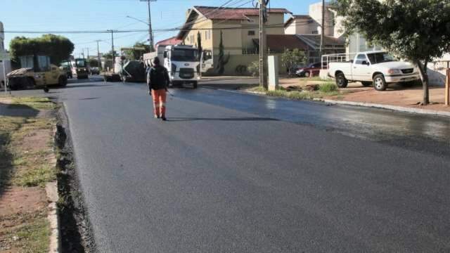 Prefeitura vai recapear mais 17 quil&ocirc;metros de asfalto em 16 ruas 