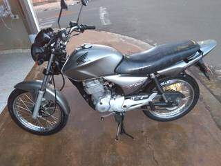 Jovem tem moto furtada, em plena luz do dia na regi&atilde;o central da Capital 