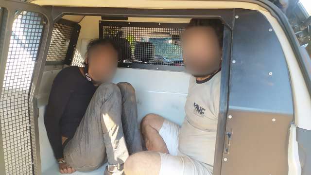 Casal que filmou estupro da filha peregrinou 700 km a p&eacute; at&eacute; ser preso no Paran&aacute;