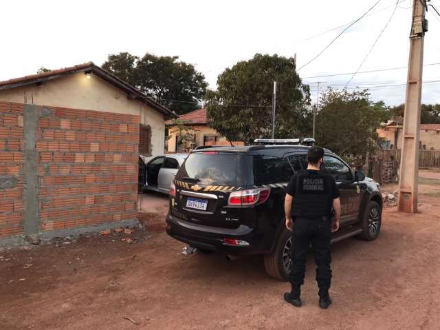 PF combate quadrilha que leva coca&iacute;na da fronteira a outros Estados 