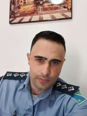 Capit&atilde;o &eacute; preso por desobedi&ecirc;ncia depois de denunciar homofobia na PM 