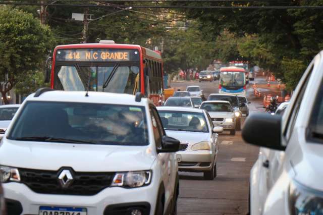 Estresse de motoristas agrava tumulto de obras na Padre Jo&atilde;o Crippa
