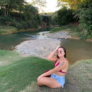 Júlia em um dos paraísos de Bodoquena. (Foto: Arquivo Pessoal)