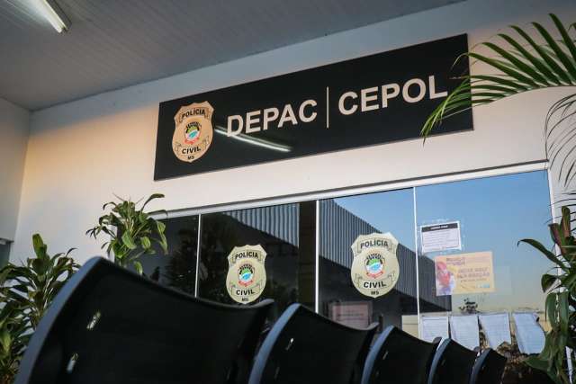 Suposto militar tenta evitar fim de festa regada a &aacute;lcool