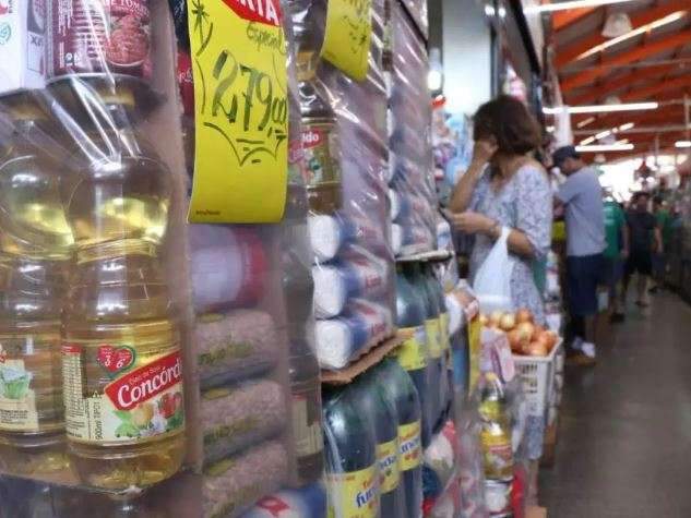 Itens da cesta b&aacute;sica tem varia&ccedil;&atilde;o de at&eacute; 186% nos mercados da Capital 