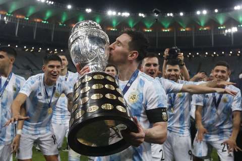 Argentina bate o Brasil, conquista a Copa América e acaba com jejum de títulos