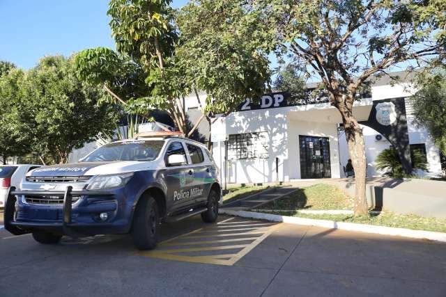 Jovem fica desesperada ao ser perseguida por motociclista &quot;tarado&quot;