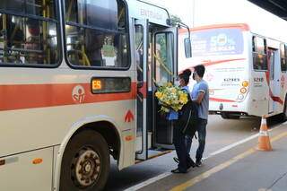 Juiz convoca audiência para discutir multa e biossegurança nos ônibus Juiz convoca audiência para discutir multa e biossegurança nos ônibus