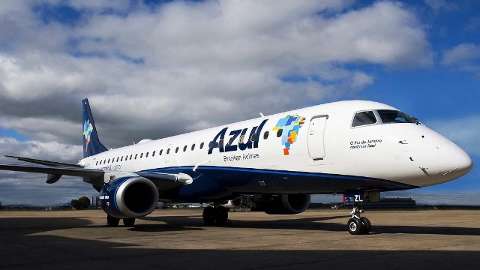 Empresa aérea é multada em R$ 54 mil após demora para atendimento
