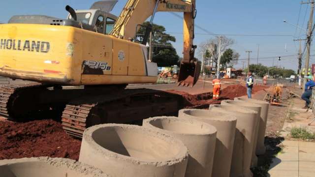 Obra de drenagem interdita trecho da Avenida Marechal Deodoro