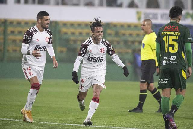 Na estreia de Renato Ga&uacute;cho, Flamengo vence o Defensa y Justicia por 1 a 0