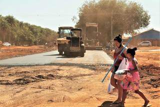 Obras na região do Nova Campo Grande vão encurtar caminho de quem vai até polo industrial oeste. (Foto: Denilson Secreta)
