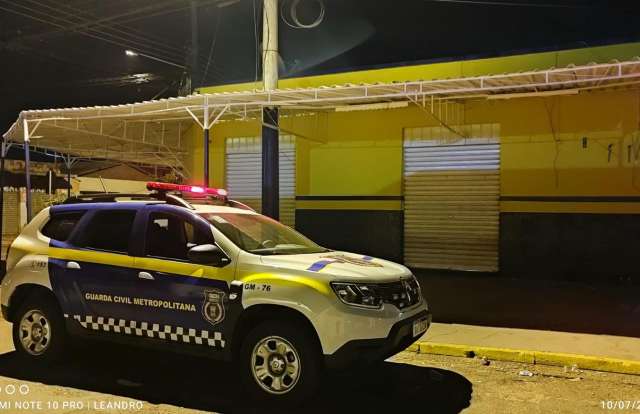 Guarda fecha tabacaria com mais de 50 pessoas e leva funcion&aacute;rios para delegacia