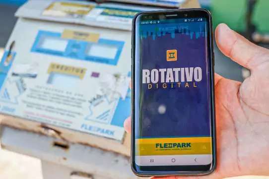 Acabou o chaveirinho e estacionamento na 14 de Julho agora &eacute; por aplicativo