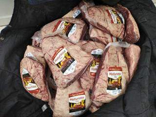 De aviso, funcion&aacute;rio &eacute; preso ao furtar 24 pe&ccedil;as de picanha de frigor&iacute;fico
