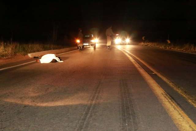 Corpo encontrado em rodovia &eacute; de homem que foi morto com tiro no peito 