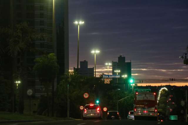 Antes de frente fria chegar, quinta-feira será de sol, calor e tempo firme em MS