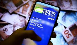 Aplicativo do programa federal traz informações para o beneficiário (Foto: Agência Brasil)