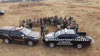 Equipes da Senad e da PF brasileira durante Operação Nova Aliança (Foto: Divulgação)