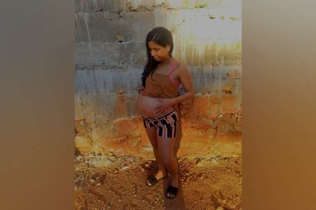 Mulher tem ces&aacute;rea negada 5 vezes e beb&ecirc; morre ainda na barriga