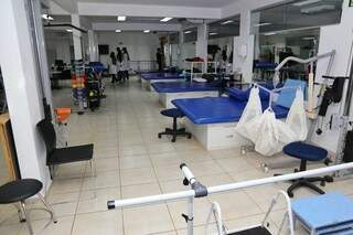 Ambulatório onde pacientes fazem fiosioterapia e terapia ocupacional (Foto: Paulo Francis) 