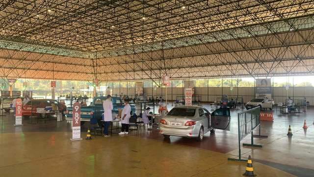 Prefeitura reduz para 34 anos vacina&ccedil;&atilde;o na Capital